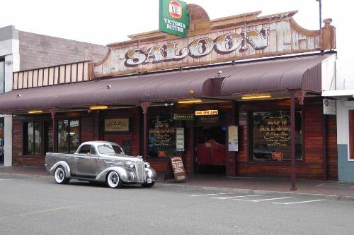 Saloon in Alice